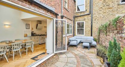 Host & Stay | Hextol Retreat