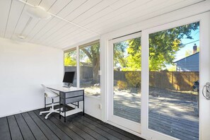 Interior - Outdoor Deck and BBQ Grill near Garden of the Gods (Colorado Springs)