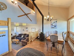 Dining - Snowcrest Classic Crested Butte! 2 Bed, 2bath (Crested Butte)