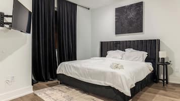 2 bedrooms, desk, iron/ironing board, free WiFi