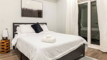 2 bedrooms, desk, iron/ironing board, free WiFi