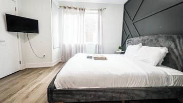 2 bedrooms, iron/ironing board, free WiFi, bed sheets