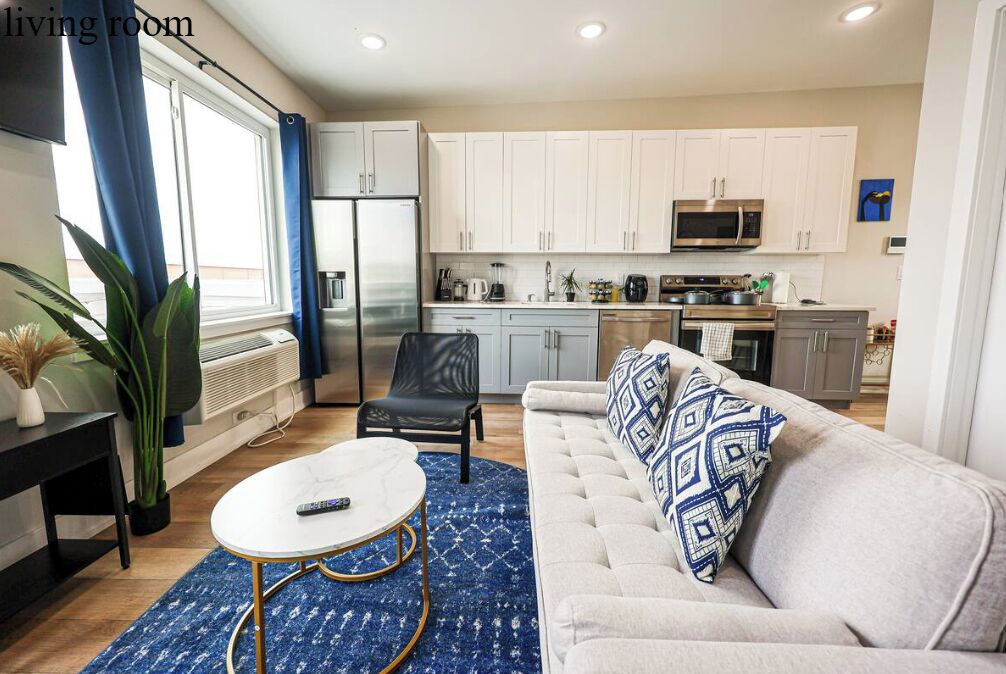 Televisión y oficina 