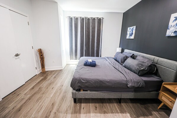 2 sovrum, strykjärn/strykbräda, gratis wi-fi och sängkläder