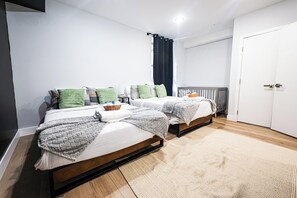 3 bedrooms, iron/ironing board, free WiFi, bed sheets