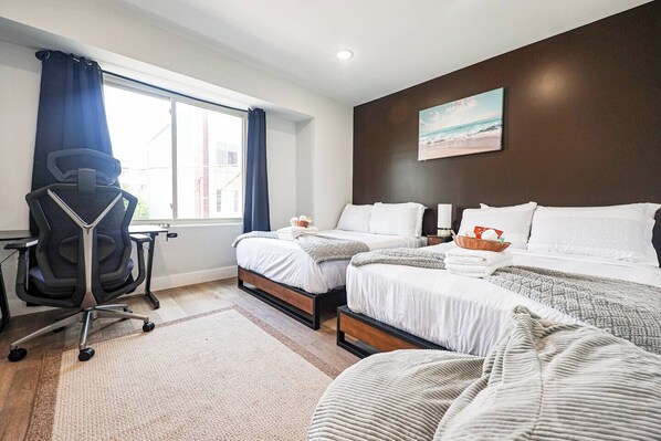 2 bedrooms, iron/ironing board, free WiFi, bed sheets