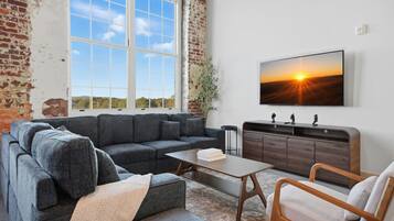 TV