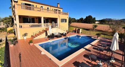 176 Villa Can Claret Gran Et/3690 by Mallorca Char