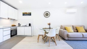 Unclassified image, 3 of 3, button - Apartment Near Praia de Centeanes Beach (Lagoa)