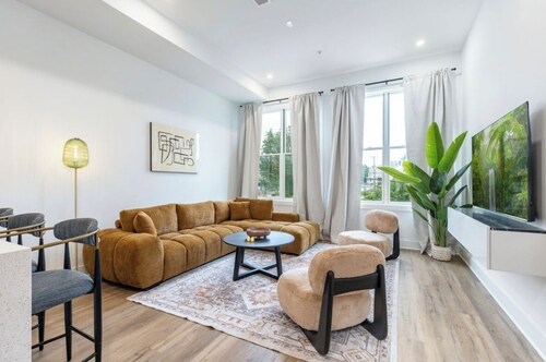 The Modern Muse - 2 bed 2 bath