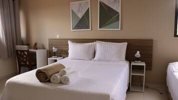 Meja, seterika/papan seterika, Wi-fi percuma