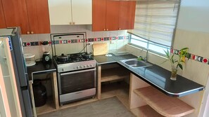 焗爐、爐具、洗碗機