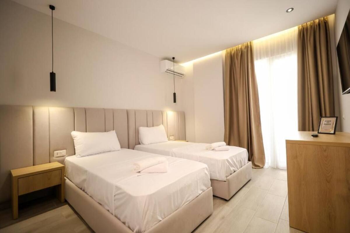 Habitación con 1 cama matrimonial o 2 individuales | Insonorización y wifi gratis 