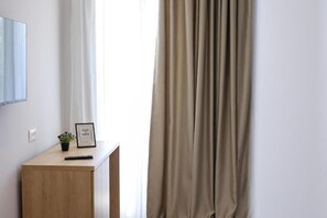 Habitación triple, balcón | Wifi gratis 