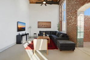 TV, fireplace - Unique, Historic 2BD Apt w/ Study (Greenville)