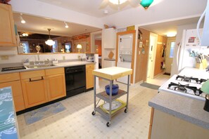 Private kitchen - Near Bay Beach 3BR Ranch (2421) (Eastham)