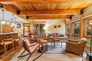 TV, fireplace - Walk to ski from first floor condo at The Lodge (Steamboat Springs)