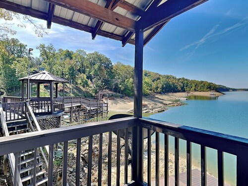 Reel It In | Epic Views, Dock & Pier, Game Room