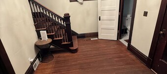 Historic 4-bedroom house in Marion for a cozy getaway bear hunting grounds