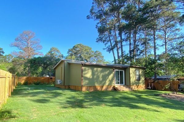 Fresh Grass Pallets Laid 4 years ago