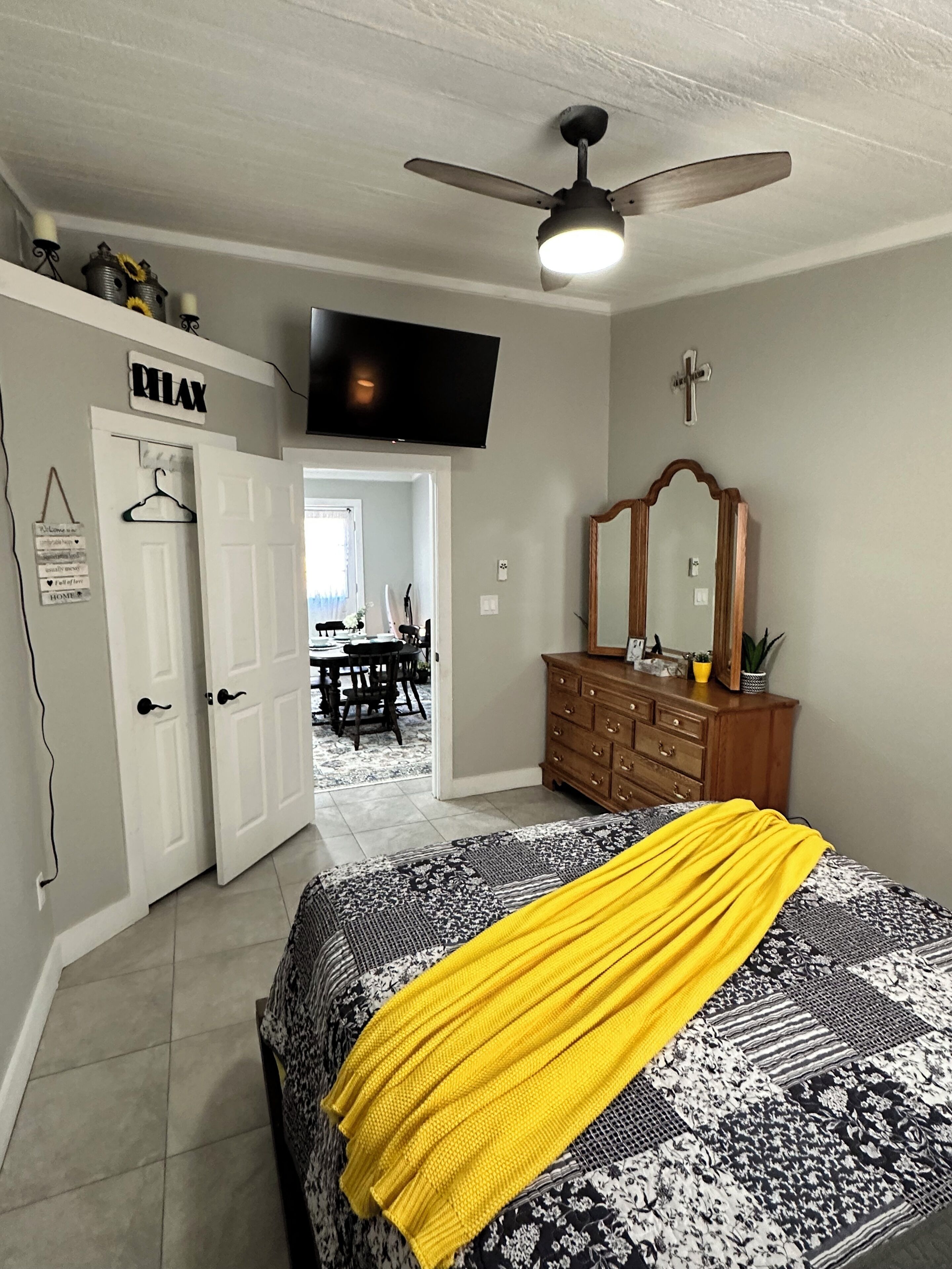 2 bedrooms, iron/ironing board, free WiFi, bed sheets