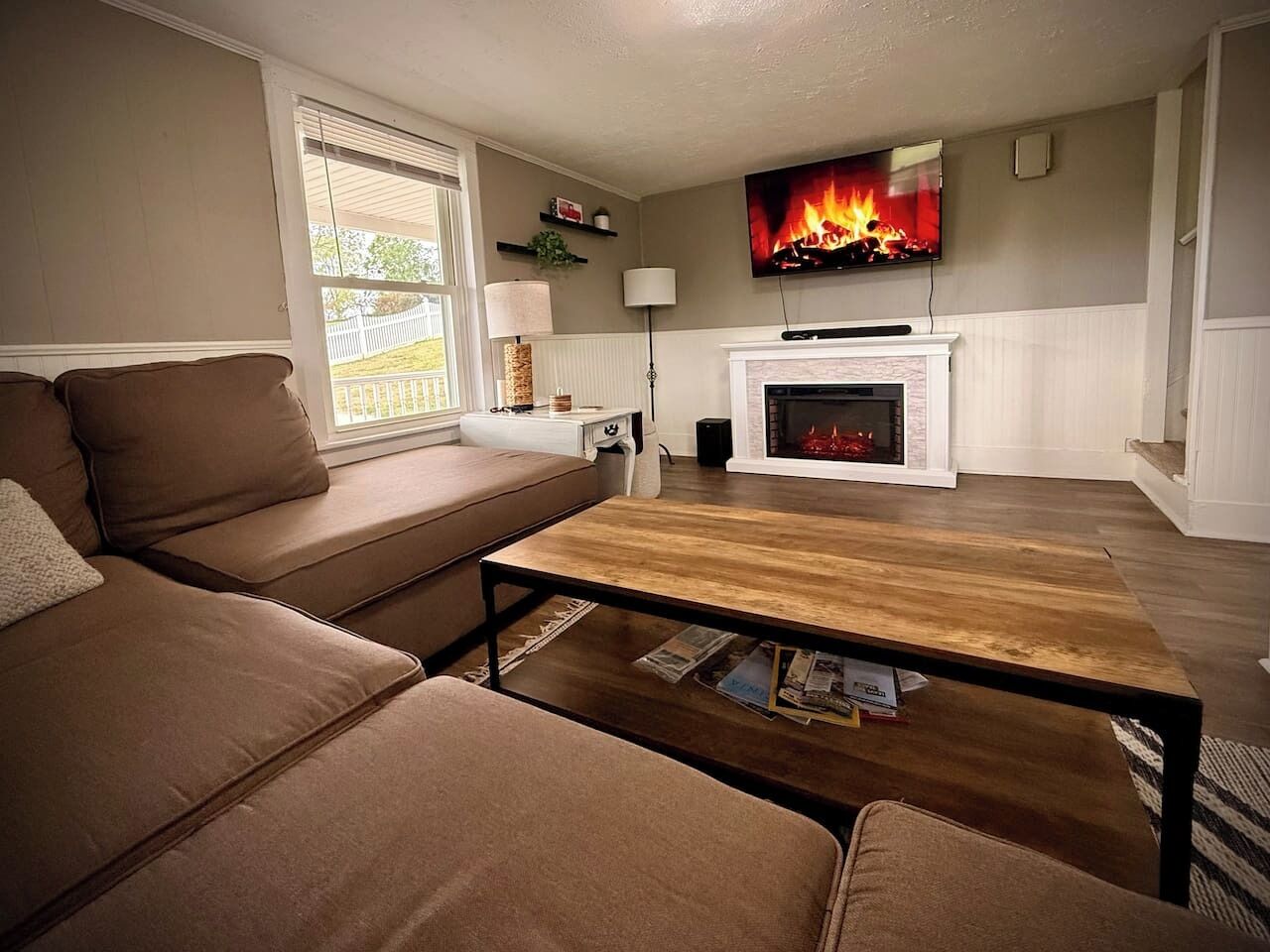Smart TV, fireplace, books