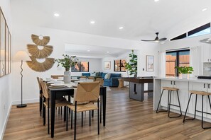 Dining - San Diego Villa - 12 guests, Pool, Fire Pit, Games, Free Parking (San Diego)