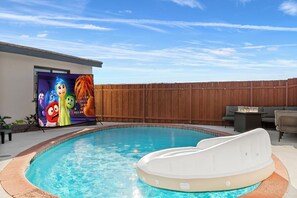 Outdoor pool - San Diego Villa - 12 guests, Pool, Fire Pit, Games, Free Parking (San Diego)