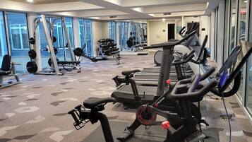 Condo, 1 Bedroom, Accessible, Smoking | Fitness studio