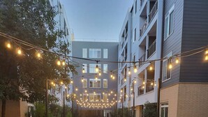 Unclassified image, 5 of 36, button - Riverwalk Oasis With Riverwalk Views Free Parking (San Antonio)