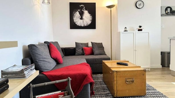 Living area - Apartment in Erquy With Stunning Sea View (Erquy)
