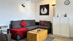 Living area - Apartment in Erquy With Stunning Sea View (Erquy)