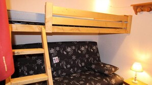 Unclassified image, 2 of 3, button - Apartment With Ski Access in Beaufortain (Hauteluce)