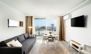 Living area - Apartments for 4 People (Portimão)