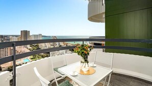 Outdoor dining - Apartments for 4 People (Portimão)