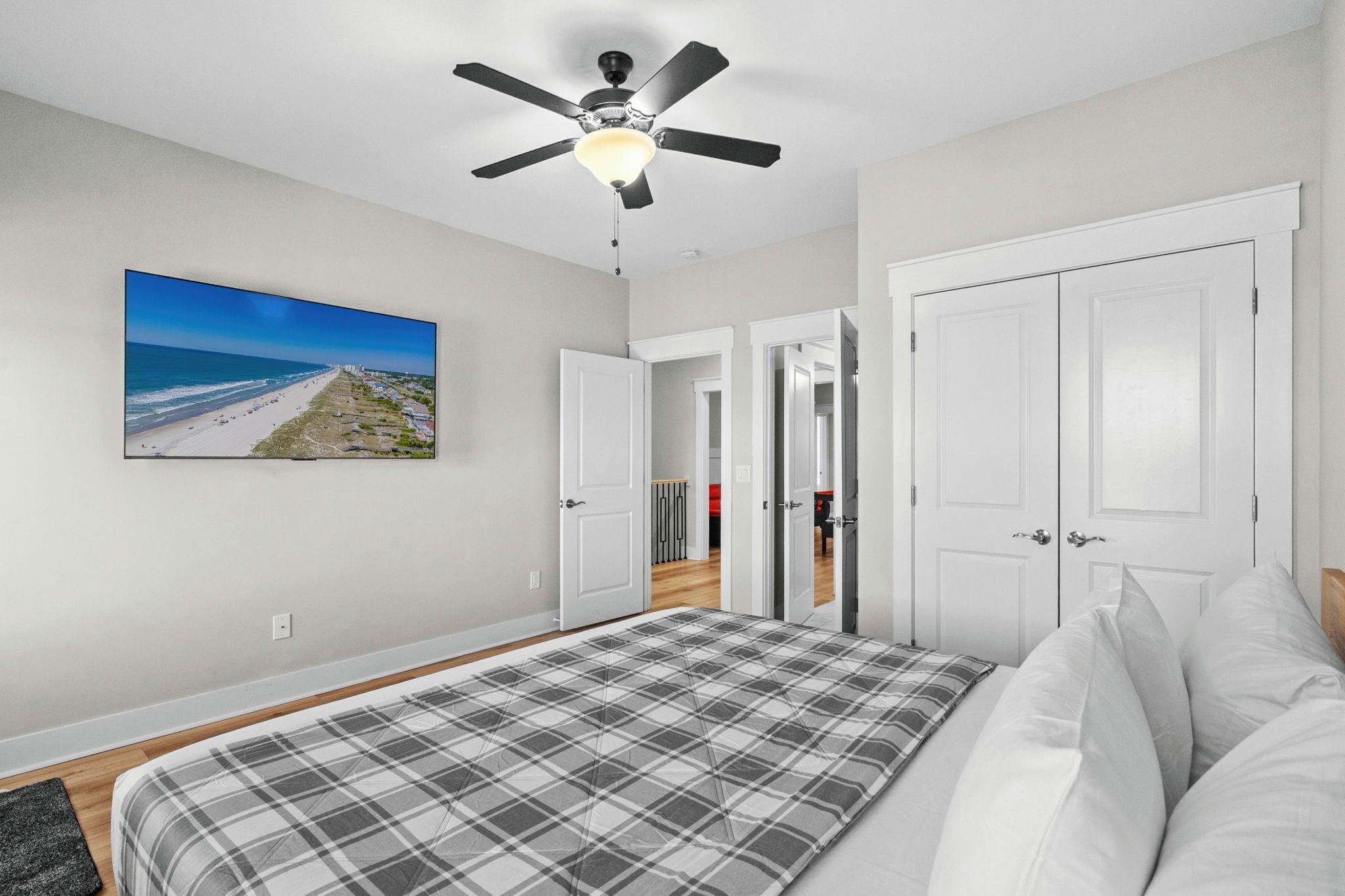 5 chambres, fer et planche à repasser, lit parapluie, Wi-Fi gratuit