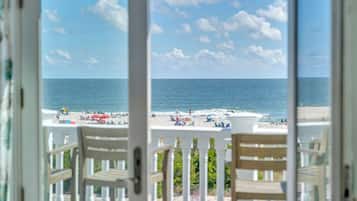 Vue depuis lâhĂ©bergement