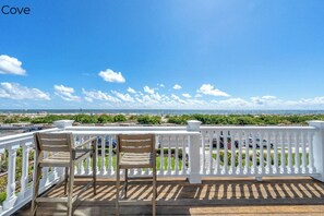 Deluxe Room, Ocean View | Property grounds