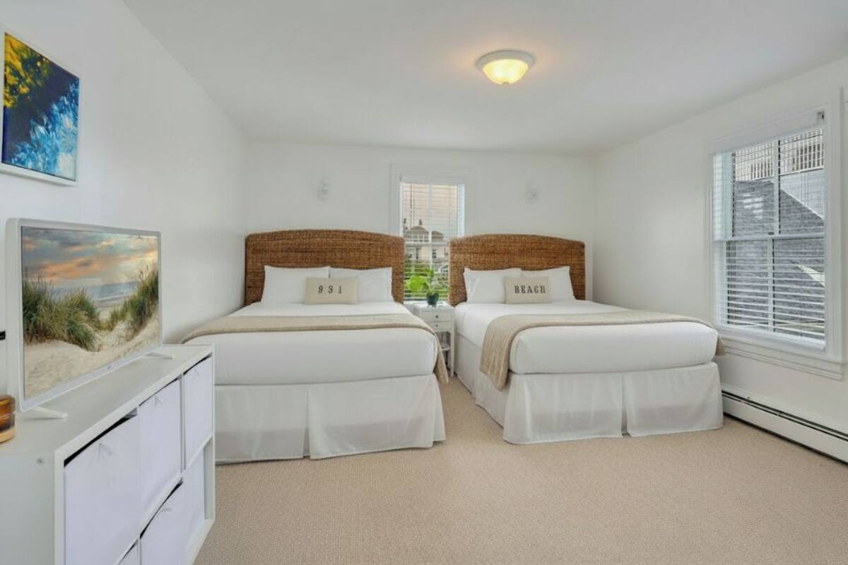 Family Double Room, Partial Ocean View | Free WiFi