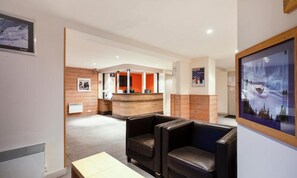 Lobby - 1 Bedroom Apartment + Sleeping Area for 6 People (La Plagne-Tarentaise)
