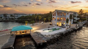 Exterior - Feel like your on own private island with this unique oceanfront peninsula home (Key Largo)
