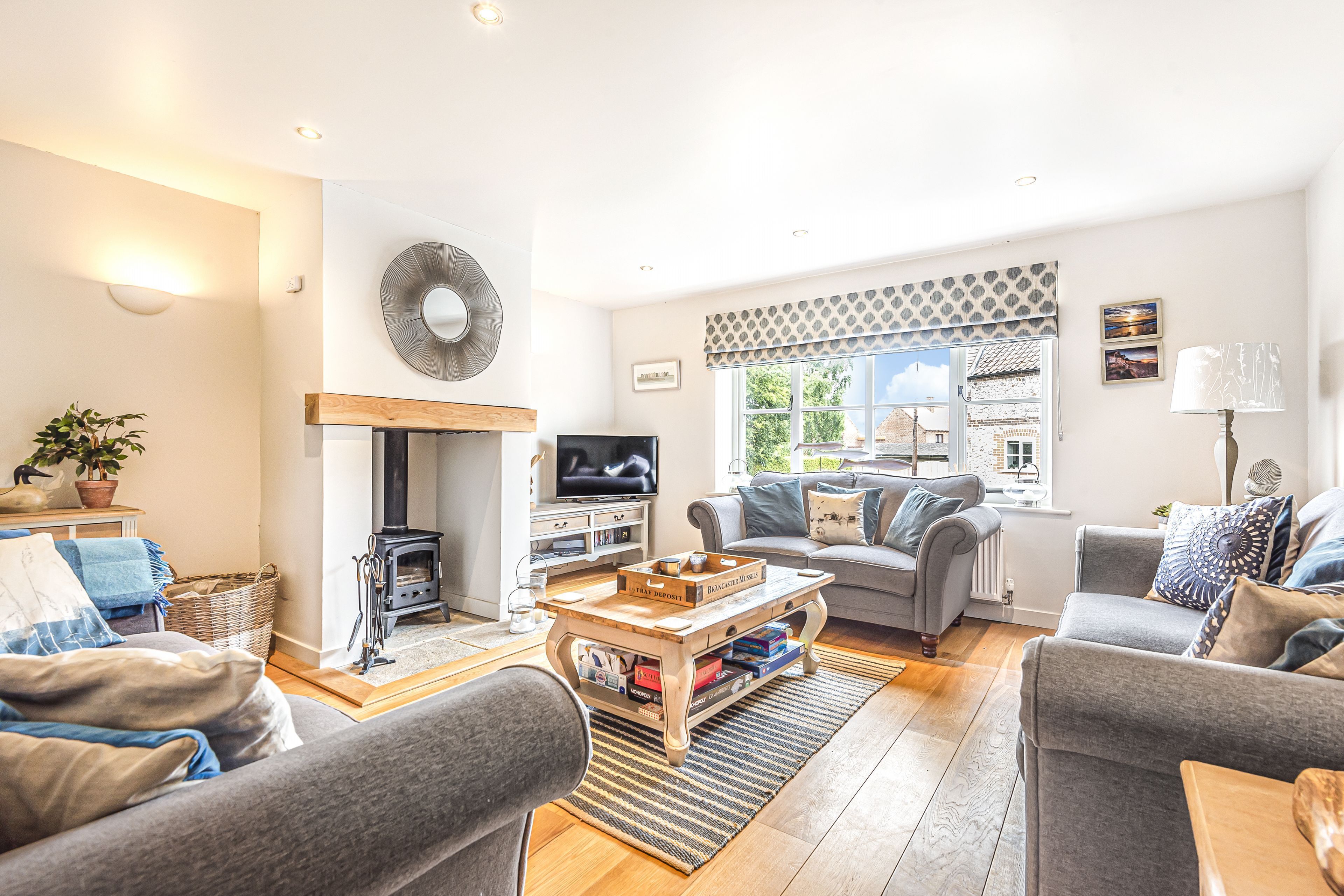 Badgets - Sleeps 10 Guests  In 5 Bedrooms - Thornham