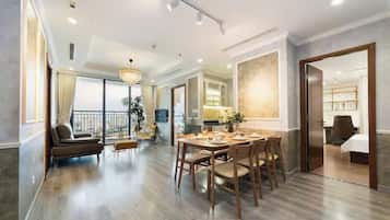 Presidential Suite, 2 Bedrooms, Club Lounge Access, Harbor View | Egyptian cotton sheets, premium bedding, down comforters
