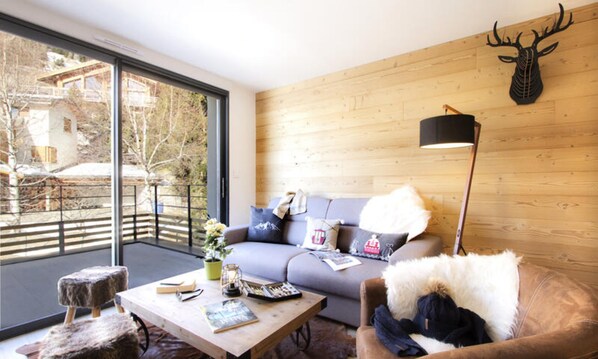 Living area - Apartment Near Muzelle Glacier & Skiing (Les Deux Alpes)
