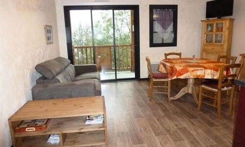 Apartment in Pyrenees With Mountain Views