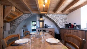 Unclassified image, 2 of 3, button - Cottage in Lozere With Shared Pool (Fraissinet-de-Fourques)
