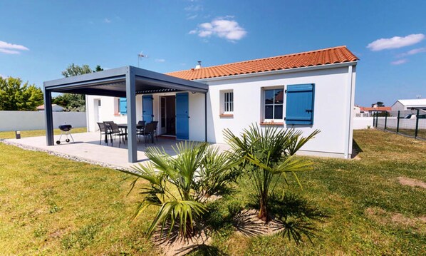 Exterior - Oceana of the Isle of Riez (Saint-Hilaire-de-Riez)