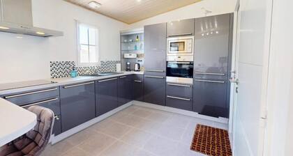 Oceana of the Isle of Riez