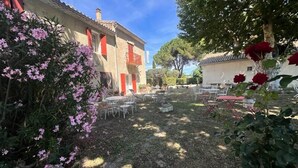 Unclassified image, 3 of 3, button - Houses & Villas for 6 People (Aigues-Mortes)