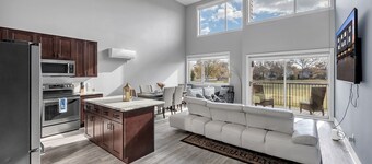 Cozy Birmingham Retreat